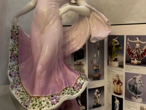 Goldscheider-Lindner-Tanzerin-01