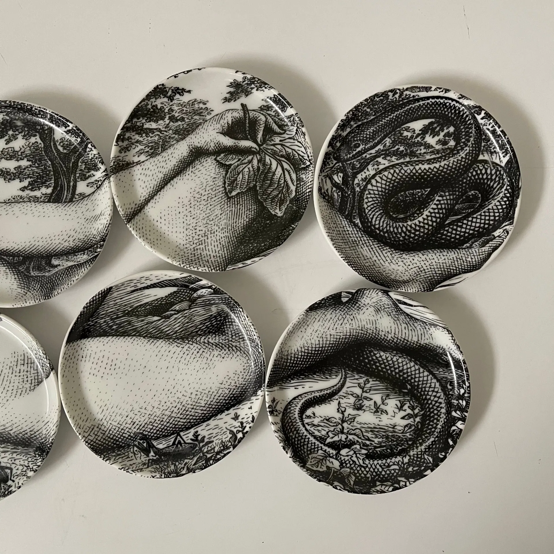 FORNASETTI, Set 16 Piattini Adamo ed Eva in porcellana - immagine 6