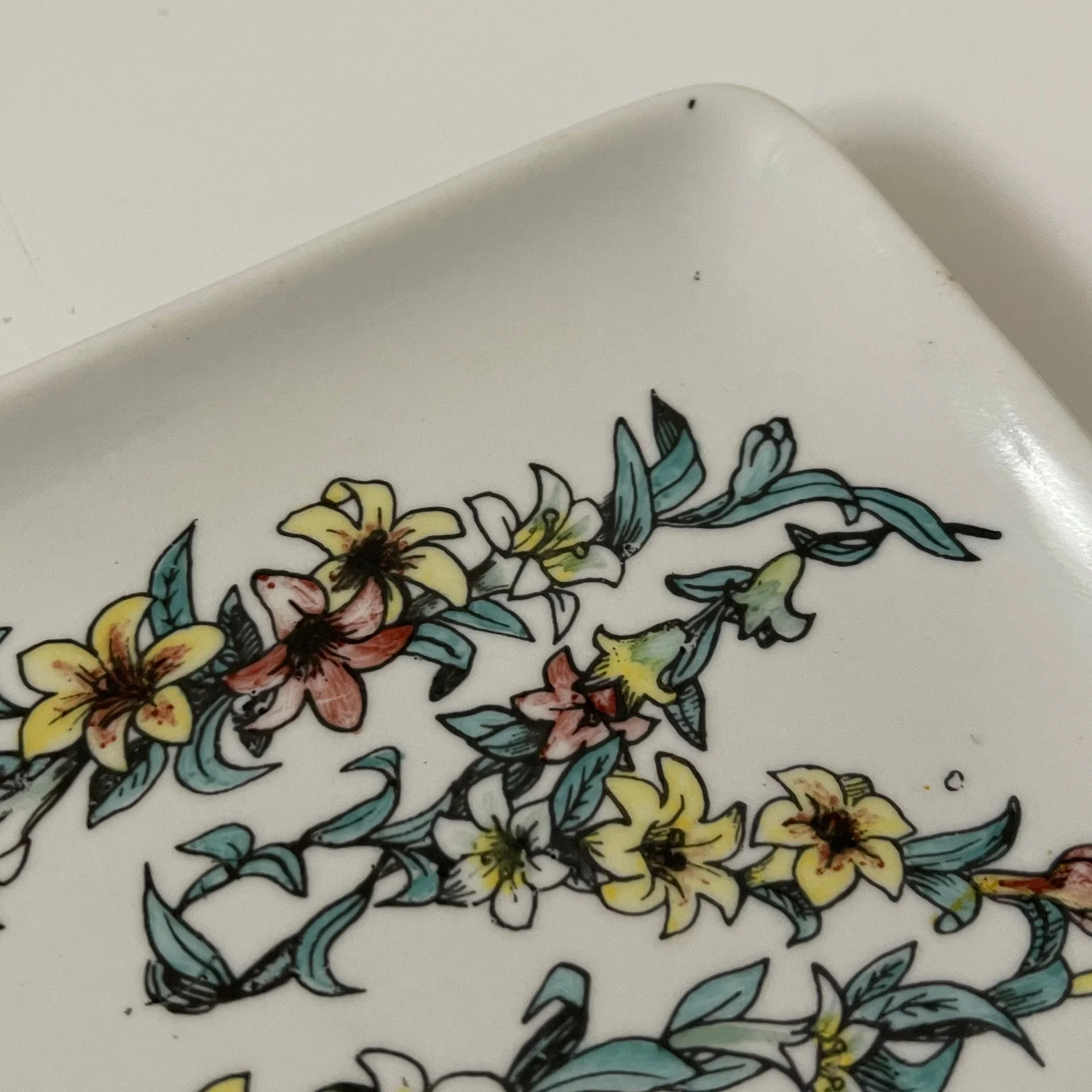 Posacenere a vaschetta decoro floreale ceramica - Piero Fornasetti - immagine 6