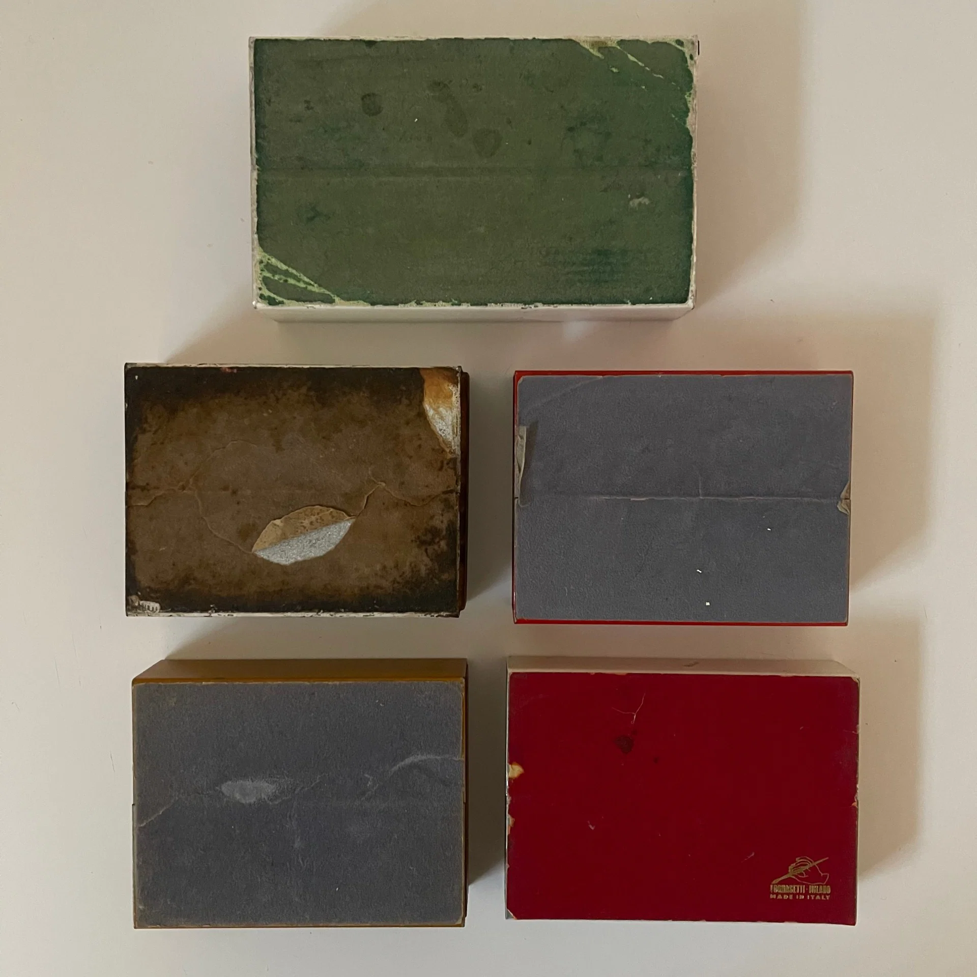 FORNASETTI PIERO, serie di 5 scatole Milano, anni '50 - immagine 3