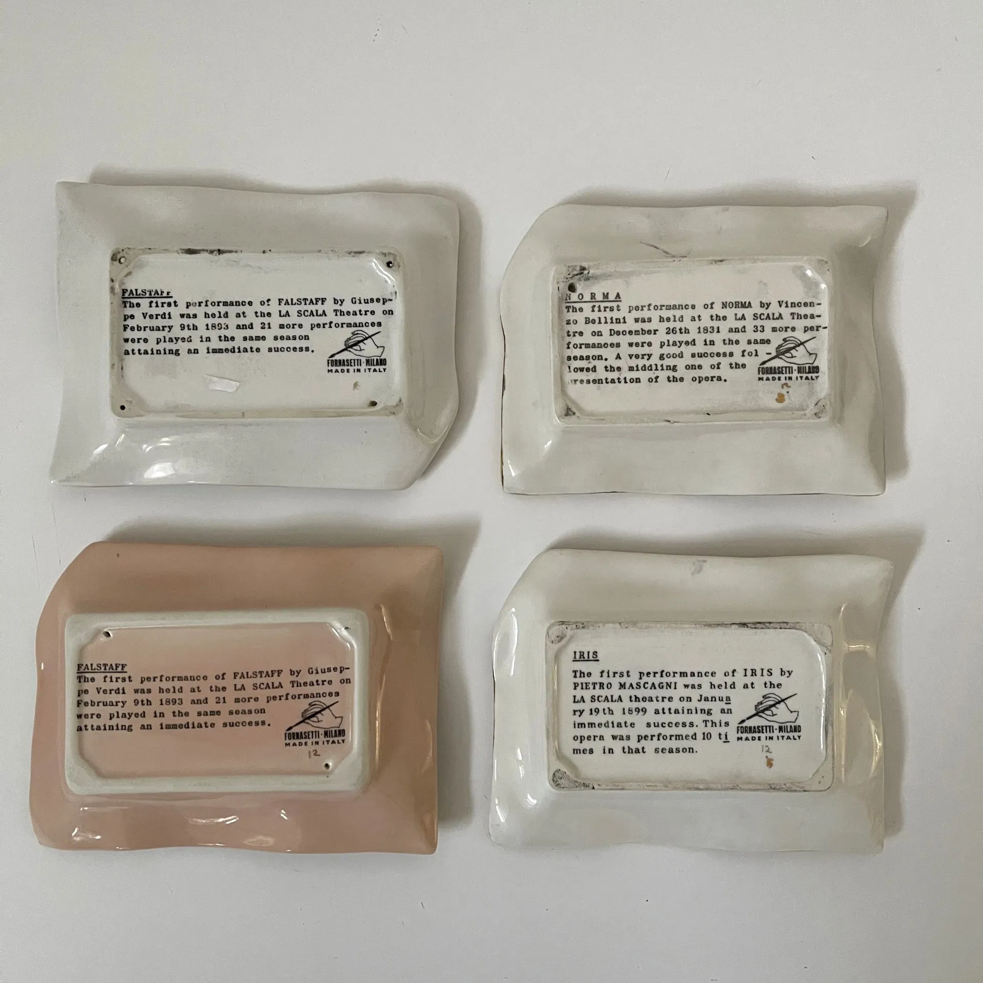 Quattro svuotatasche: Falstaff, Iris e Norma, ceramica con stampa grafica - Piero Fornasetti - immagine 2