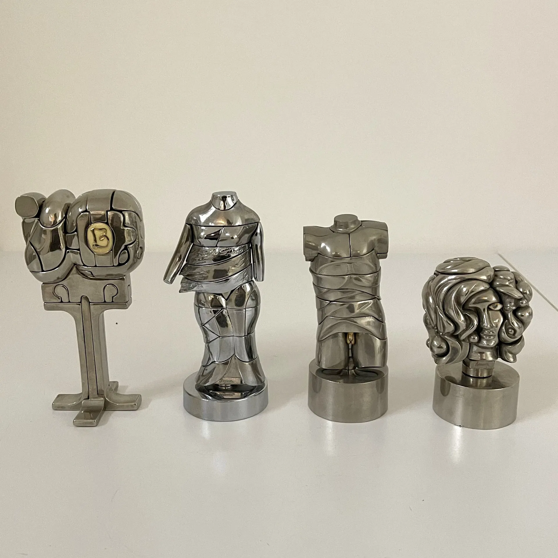 MIGUEL BERROCAL , Serie Micro - Multiples, sculture metallo cromato - immagine 2