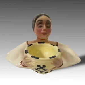 Sorriso di Desulo, scultura in ceramica dipinta a mano